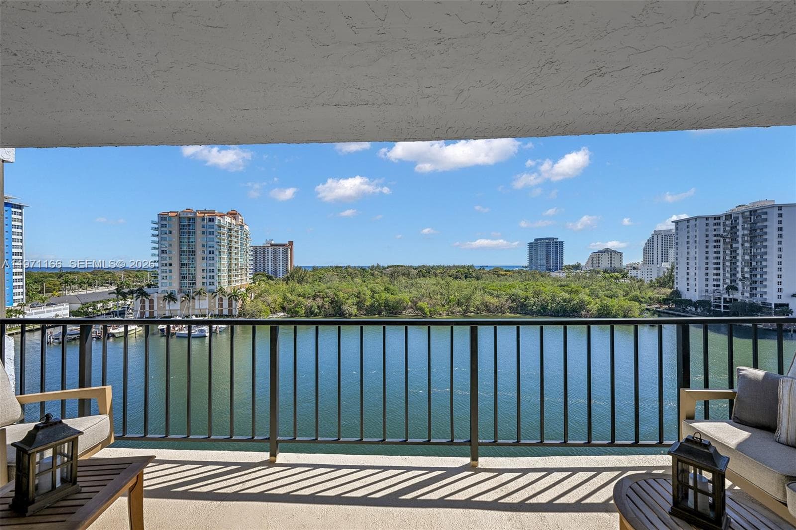 936 Intracoastal Dr 9H photo 1