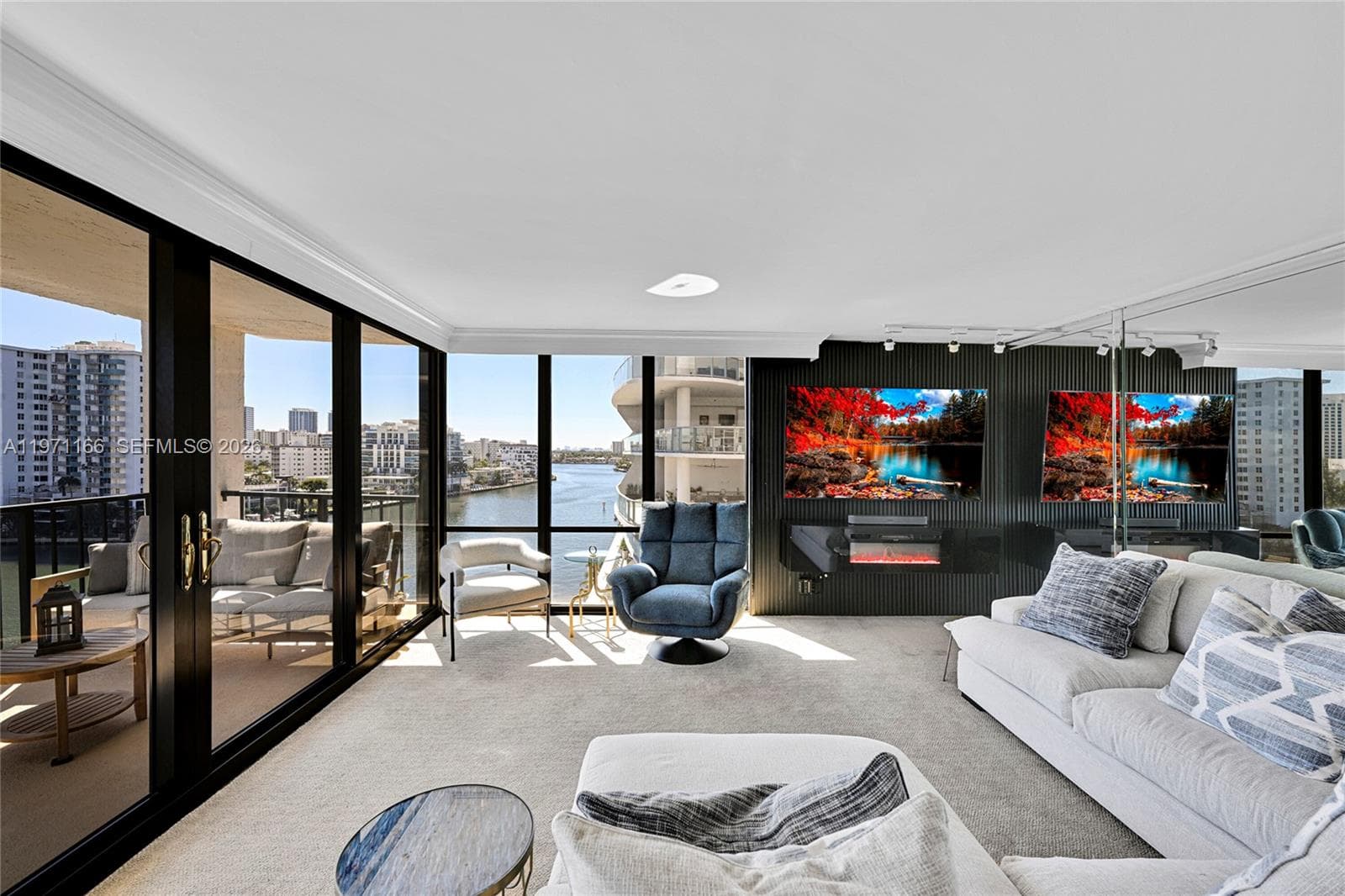 936 Intracoastal Dr 9H photo 4