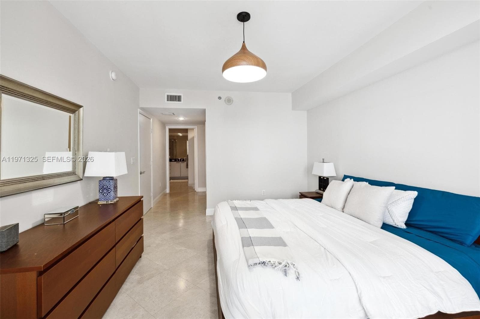 1830 S OCEAN DR 2811 photo 17