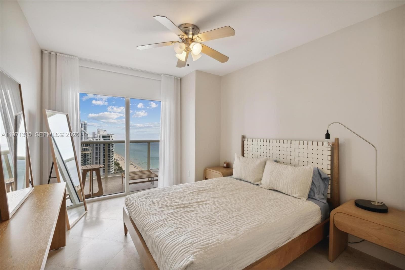 1830 S OCEAN DR 2811 photo 14