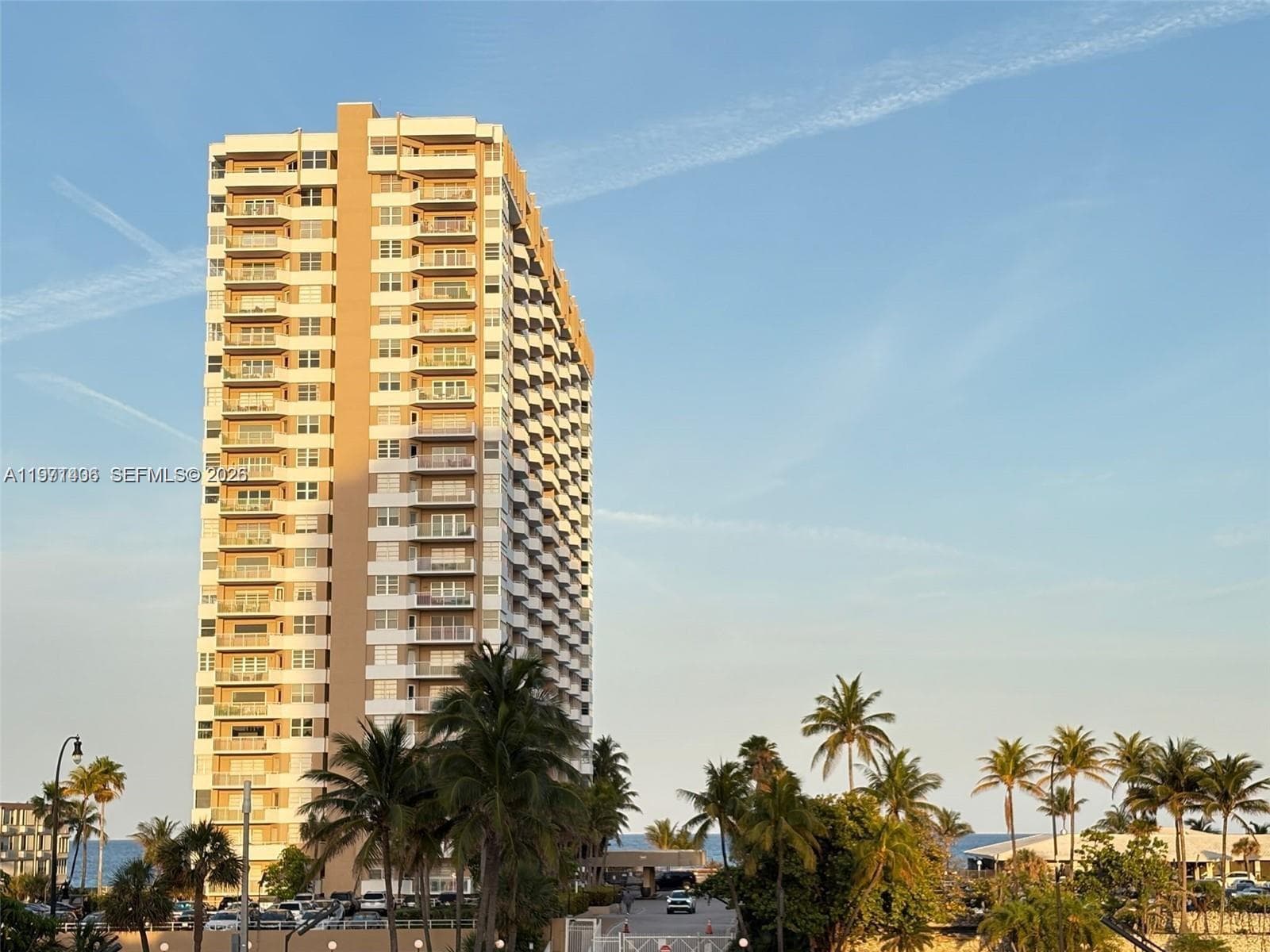 1965 S Ocean Dr 2F photo 1