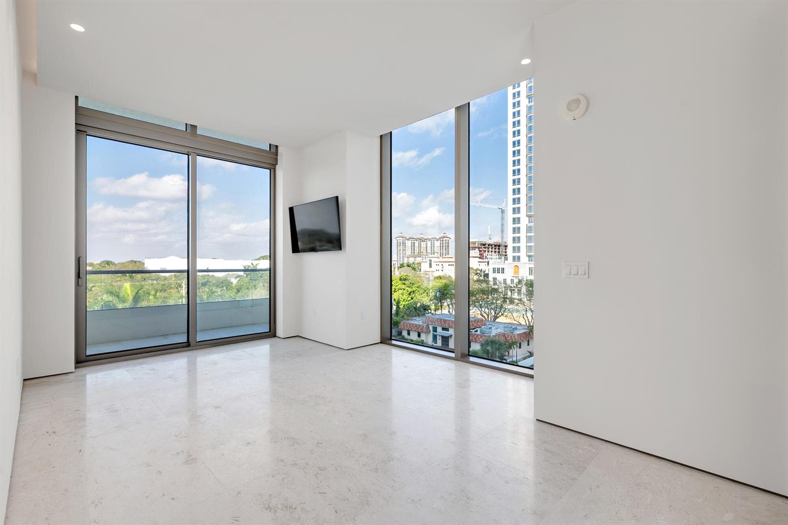 200 Arkona Court 501 photo 12