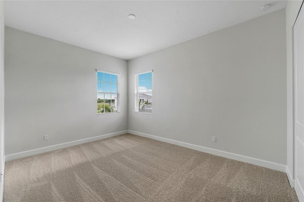 5223 Liberty Lane photo 7
