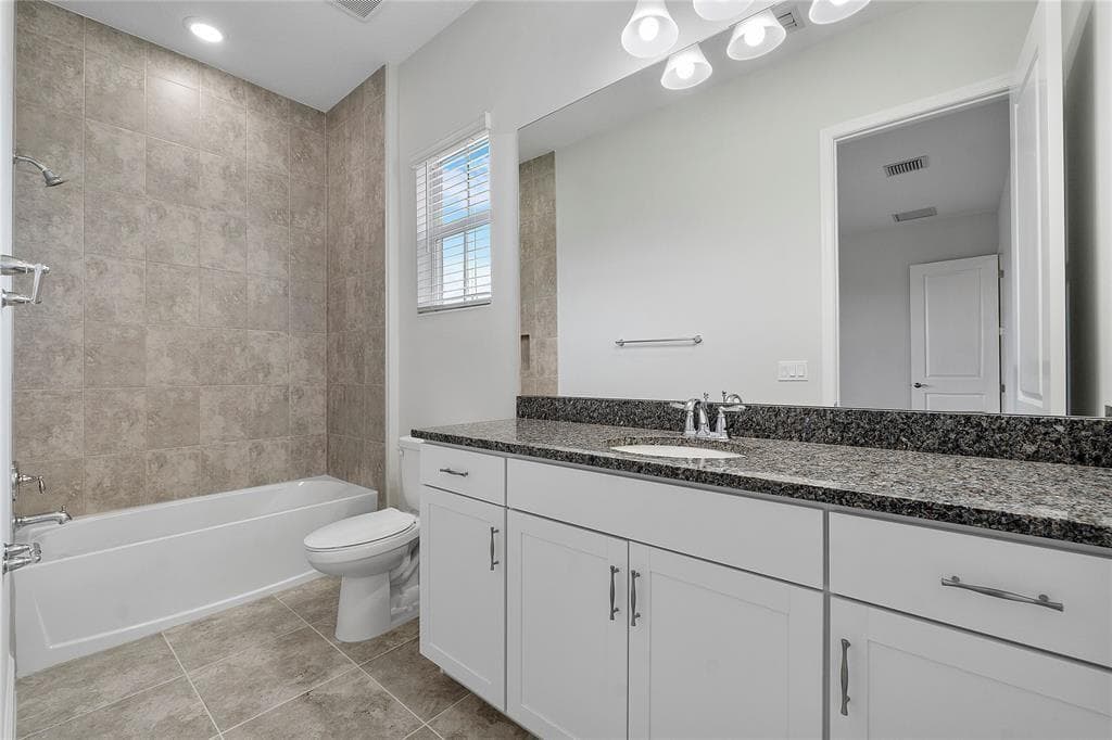5223 Liberty Lane photo 8