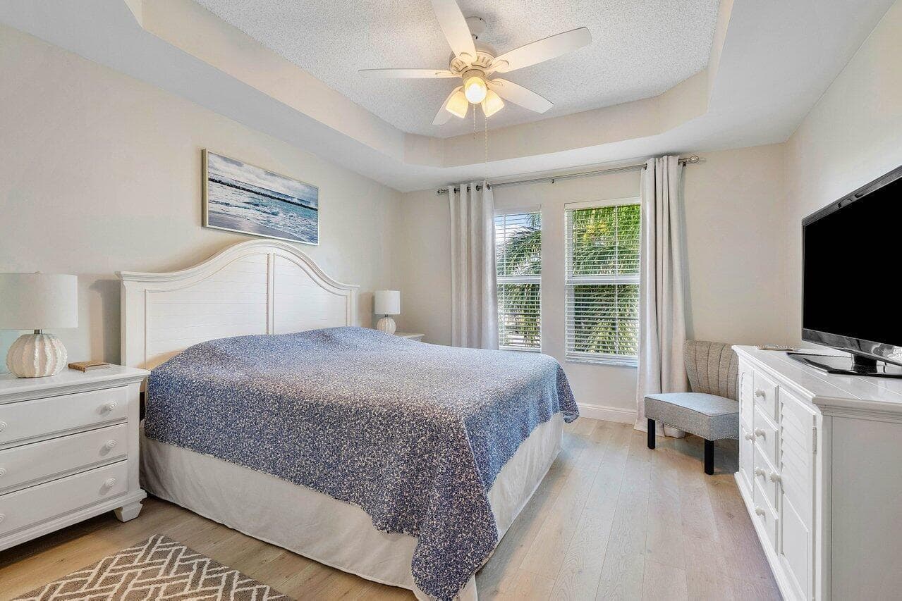 2408 Tuscany Way 2408 photo 16