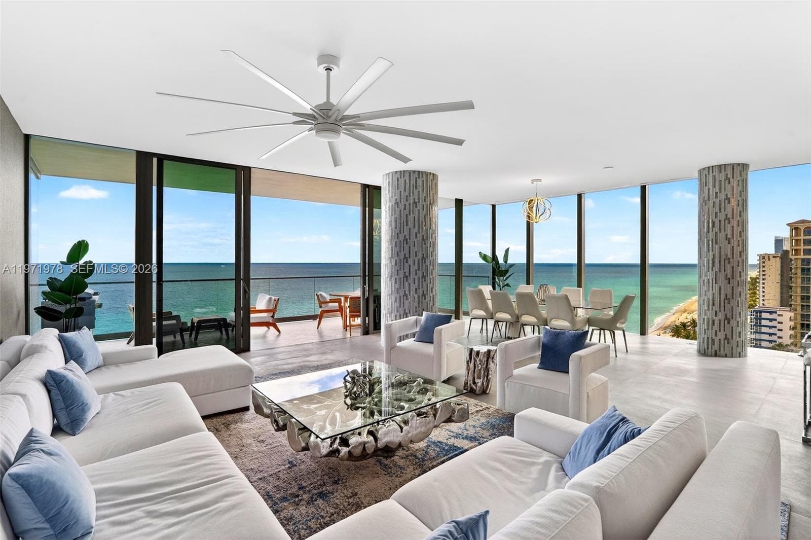 2000 S Ocean Dr 14B photo 1