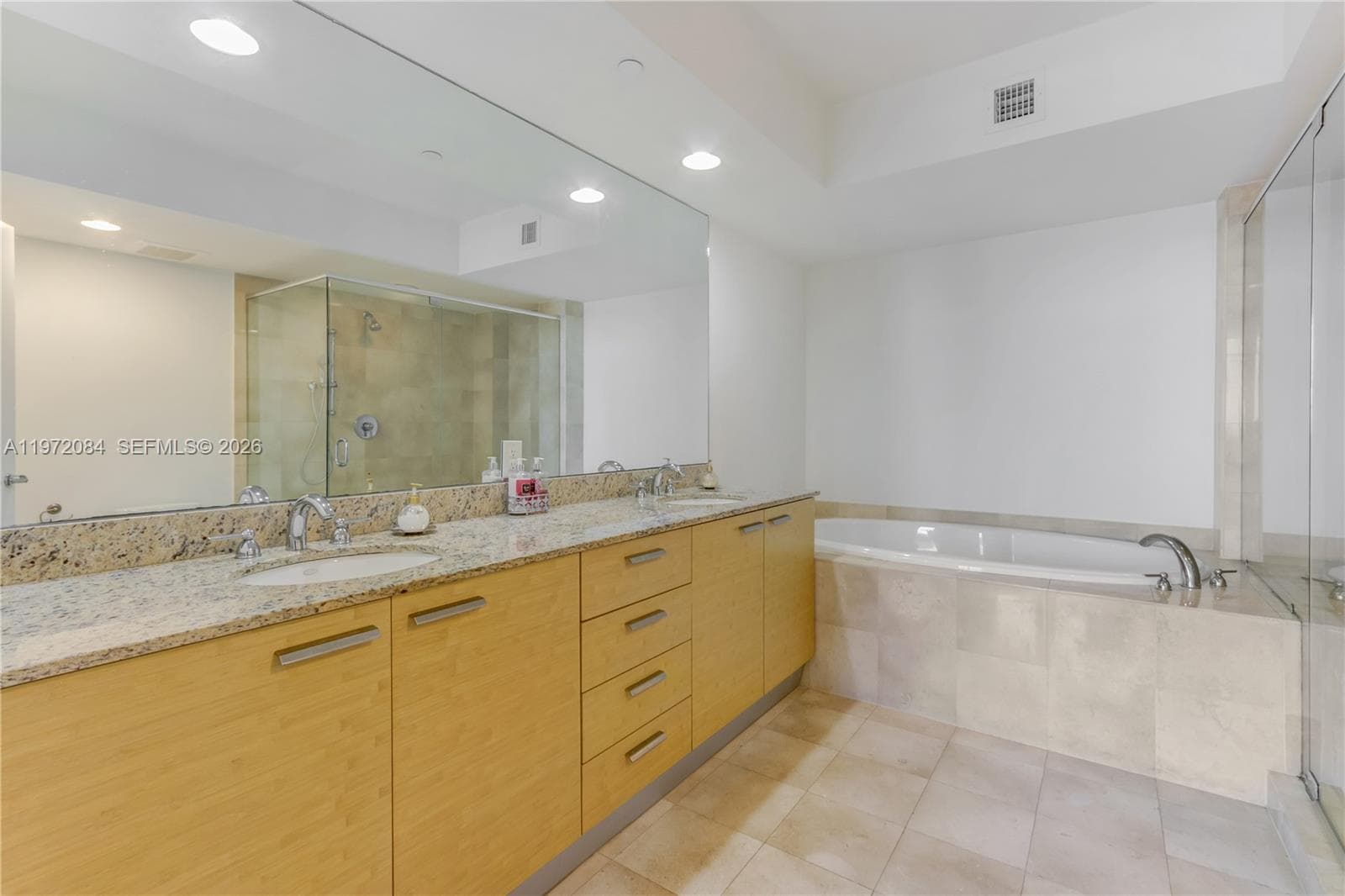 1830 S Ocean Dr - AVAIL NOW 3804 photo 15