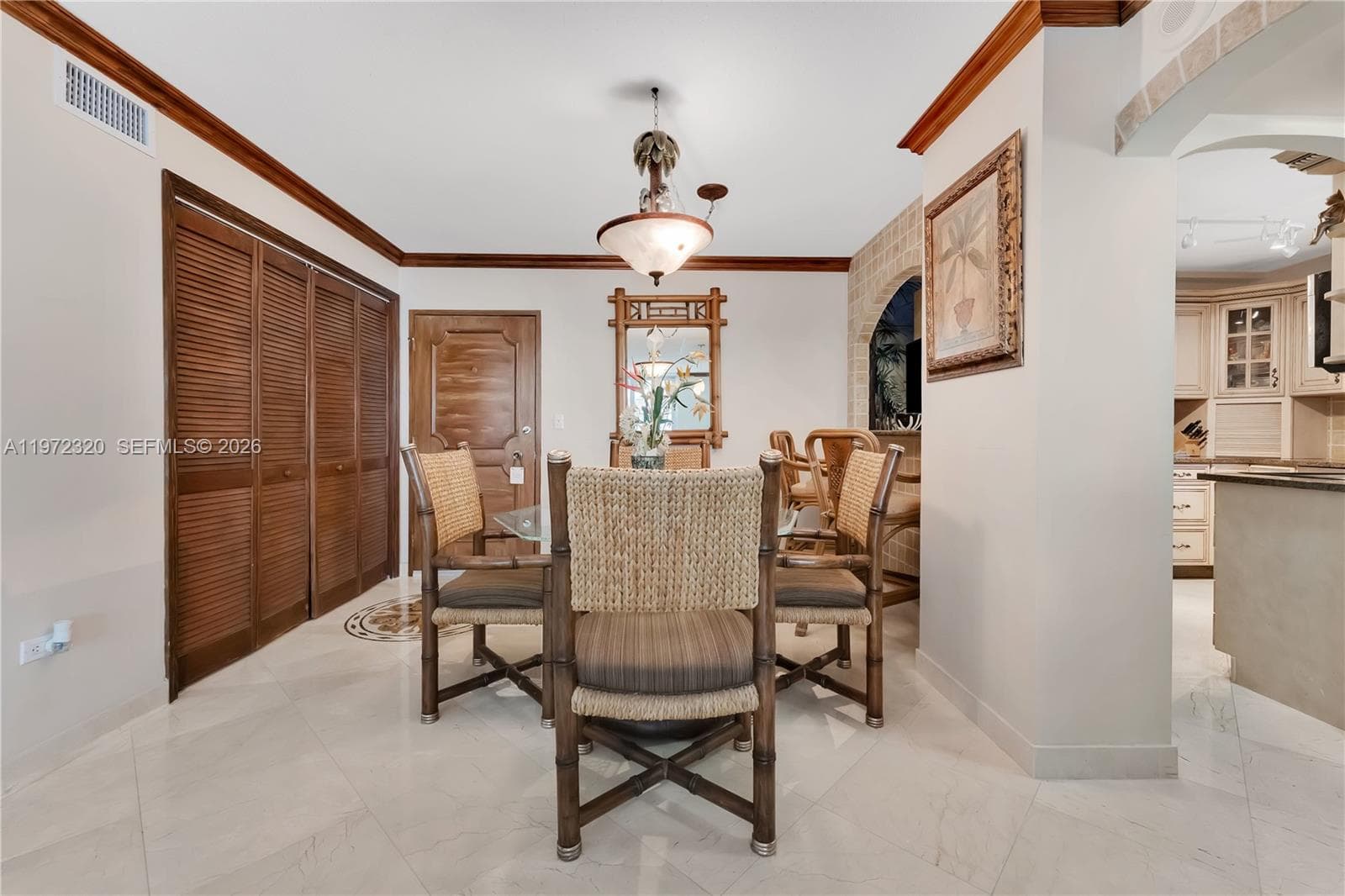 5555 Collins Ave 5B photo 3