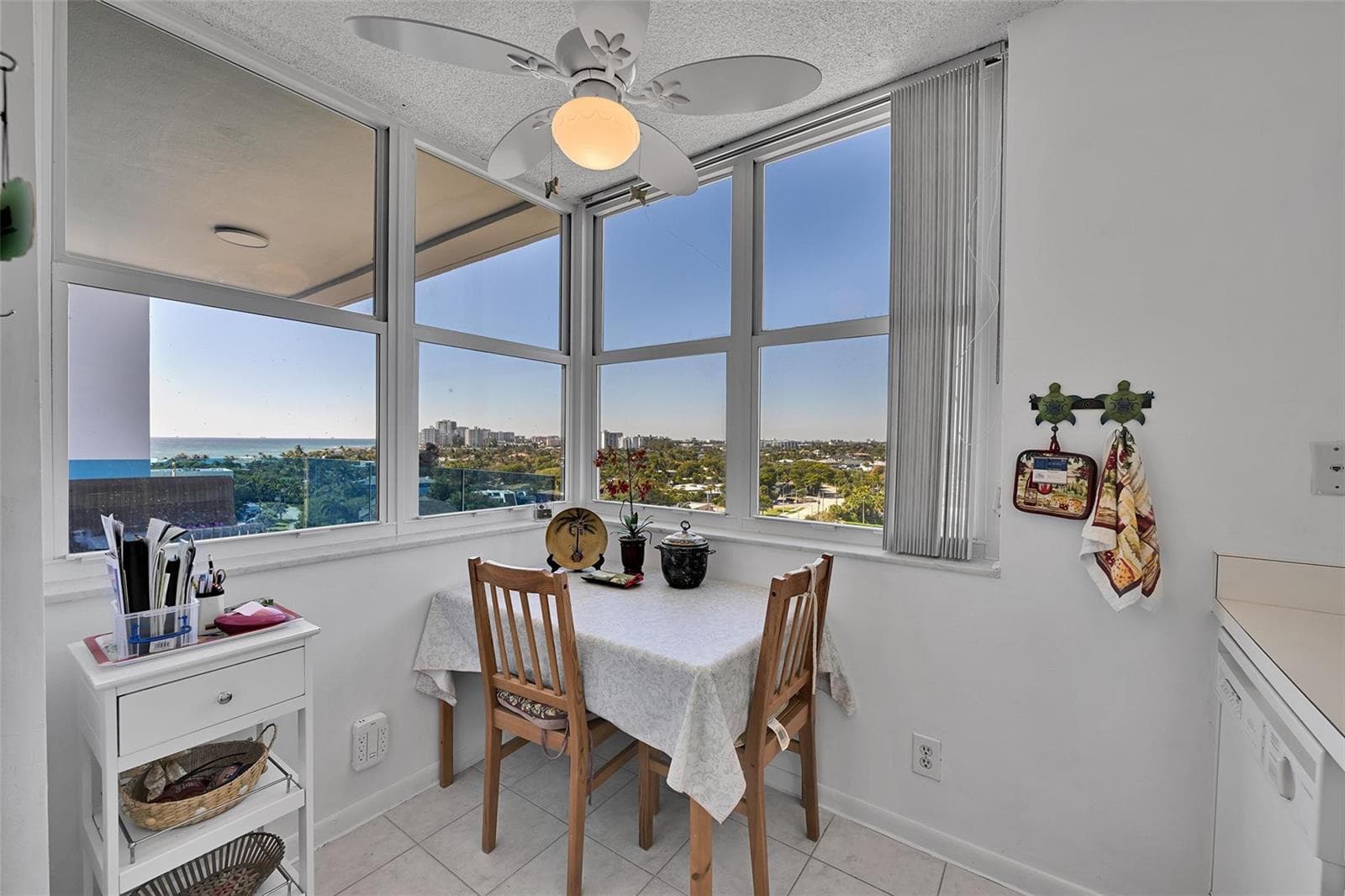 2639 N Riverside Drive 1005 photo 14