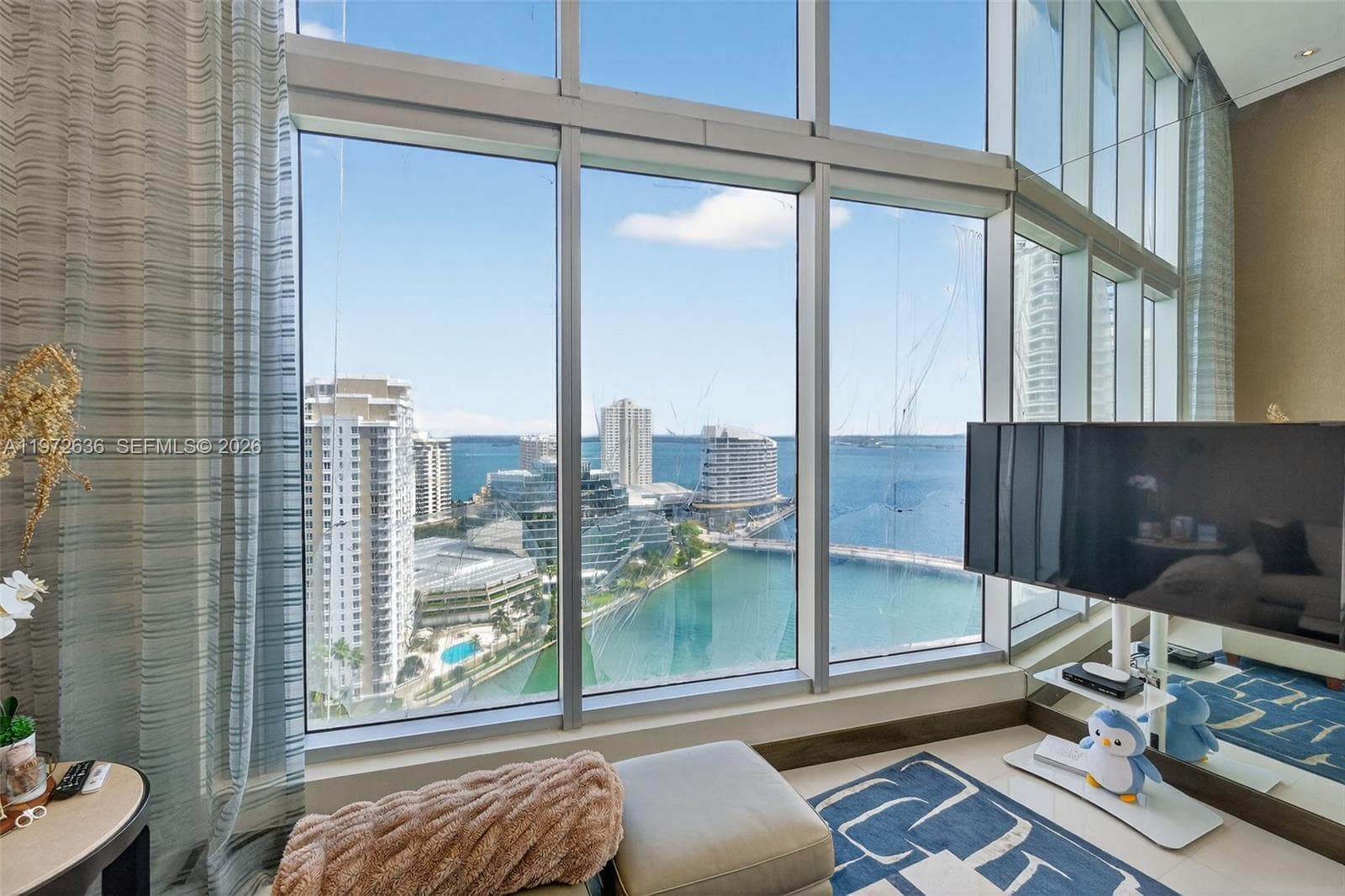 495 Brickell avenue 2201 photo 13