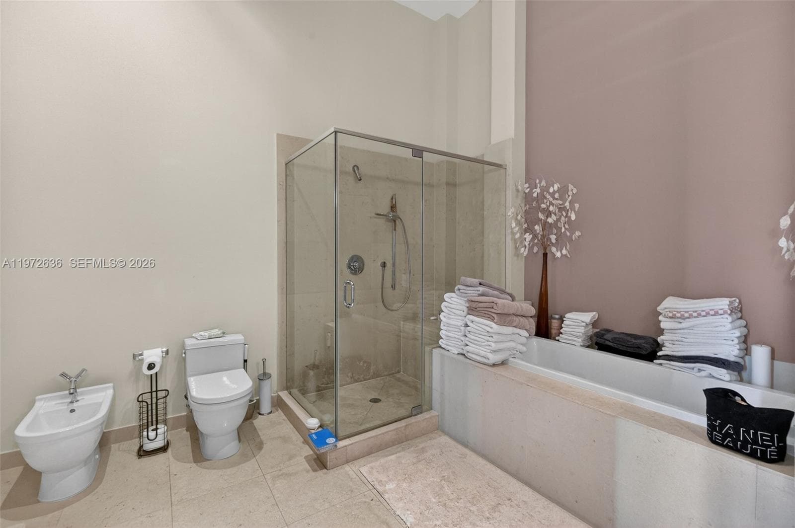 495 Brickell avenue 2201 photo 22