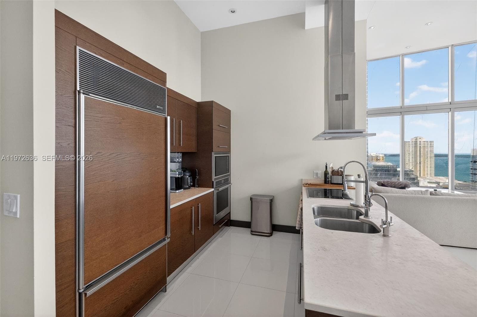 495 Brickell avenue 2201 photo 9