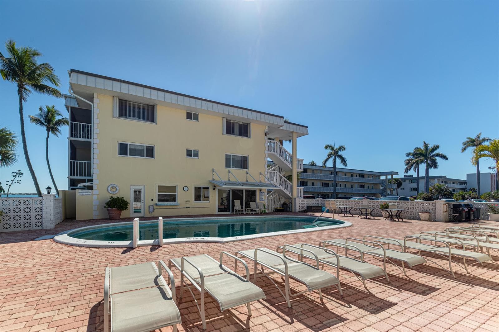 101 Doolen Court 207 photo 20