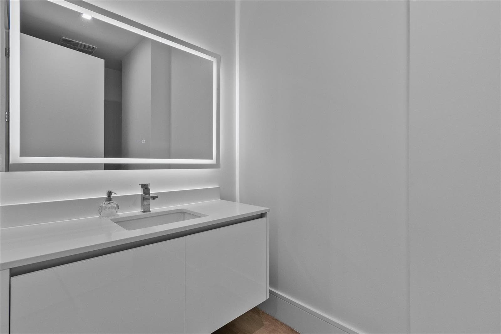 220 Lake Shore Drive 1417 photo 15