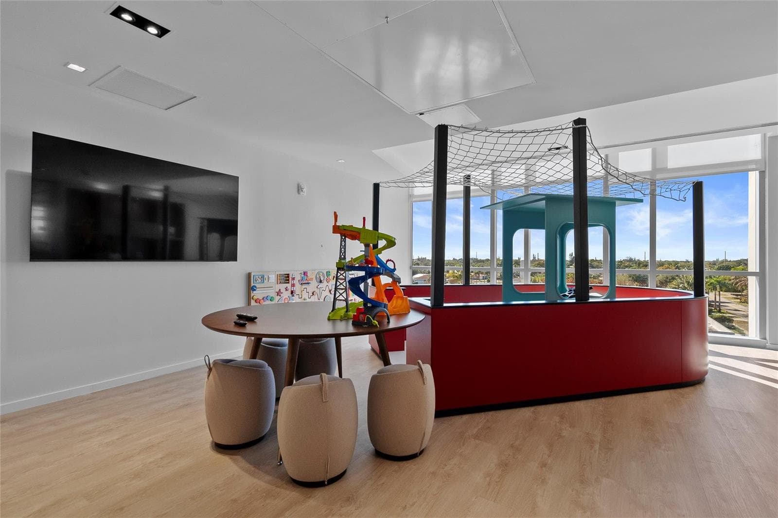 220 Lake Shore Drive 1417 photo 25