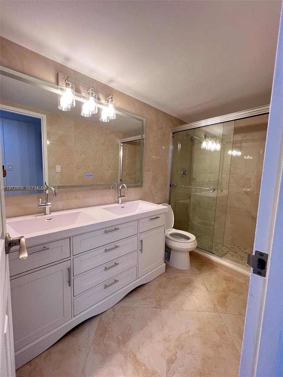 3180 S Ocean Dr 1418 photo 8