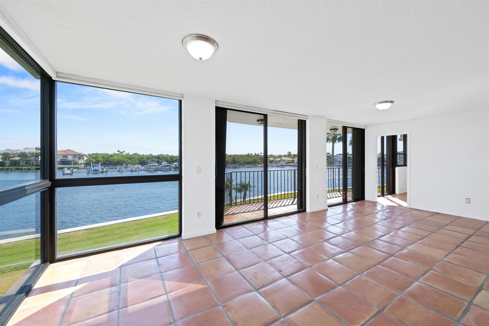 899 Jeffery Street 214 photo 13