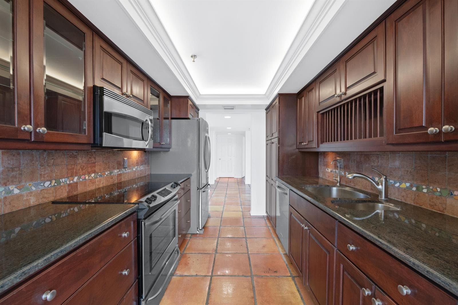 899 Jeffery Street 214 photo 16
