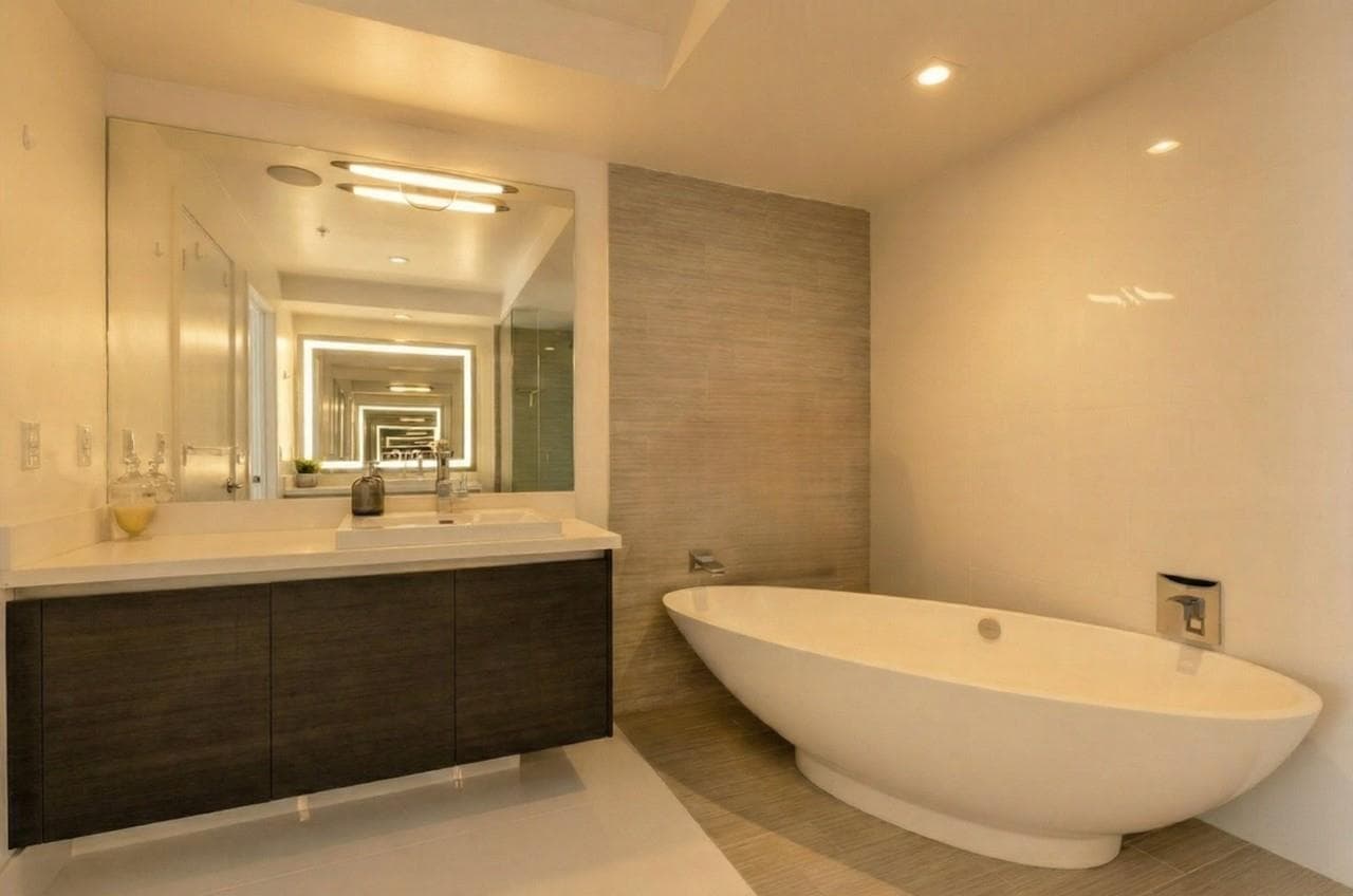 330 Sunny Isles Boulevard 5-1408 photo 22