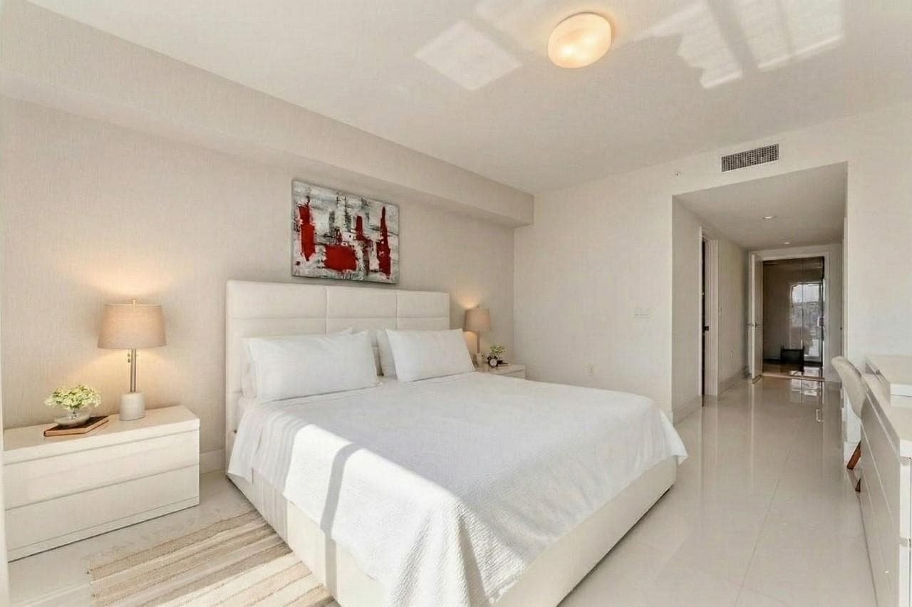 330 Sunny Isles Boulevard 5-1408 photo 18