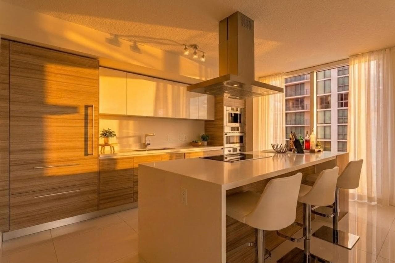 330 Sunny Isles Boulevard 5-1408 photo 8