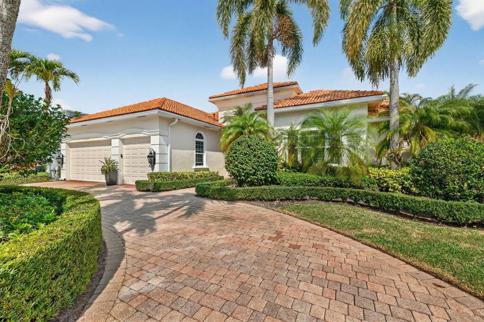 6629 Grande Orchid Way photo 2