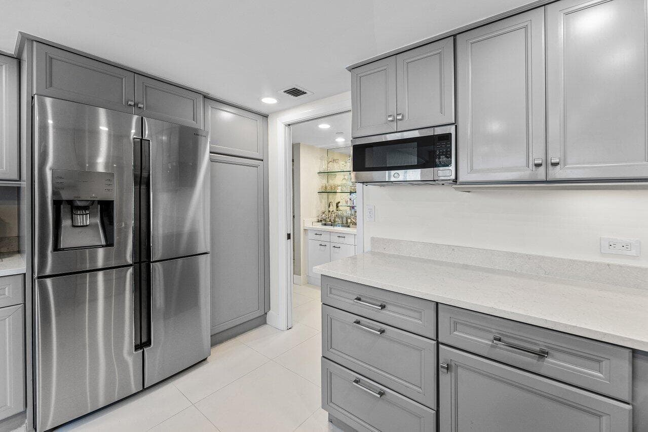 529 S Flagler Drive 8g photo 10