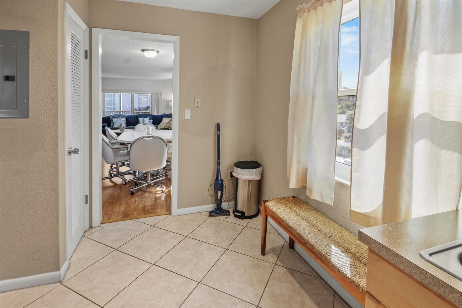 2936 Lake Shore Drive 310 photo 17