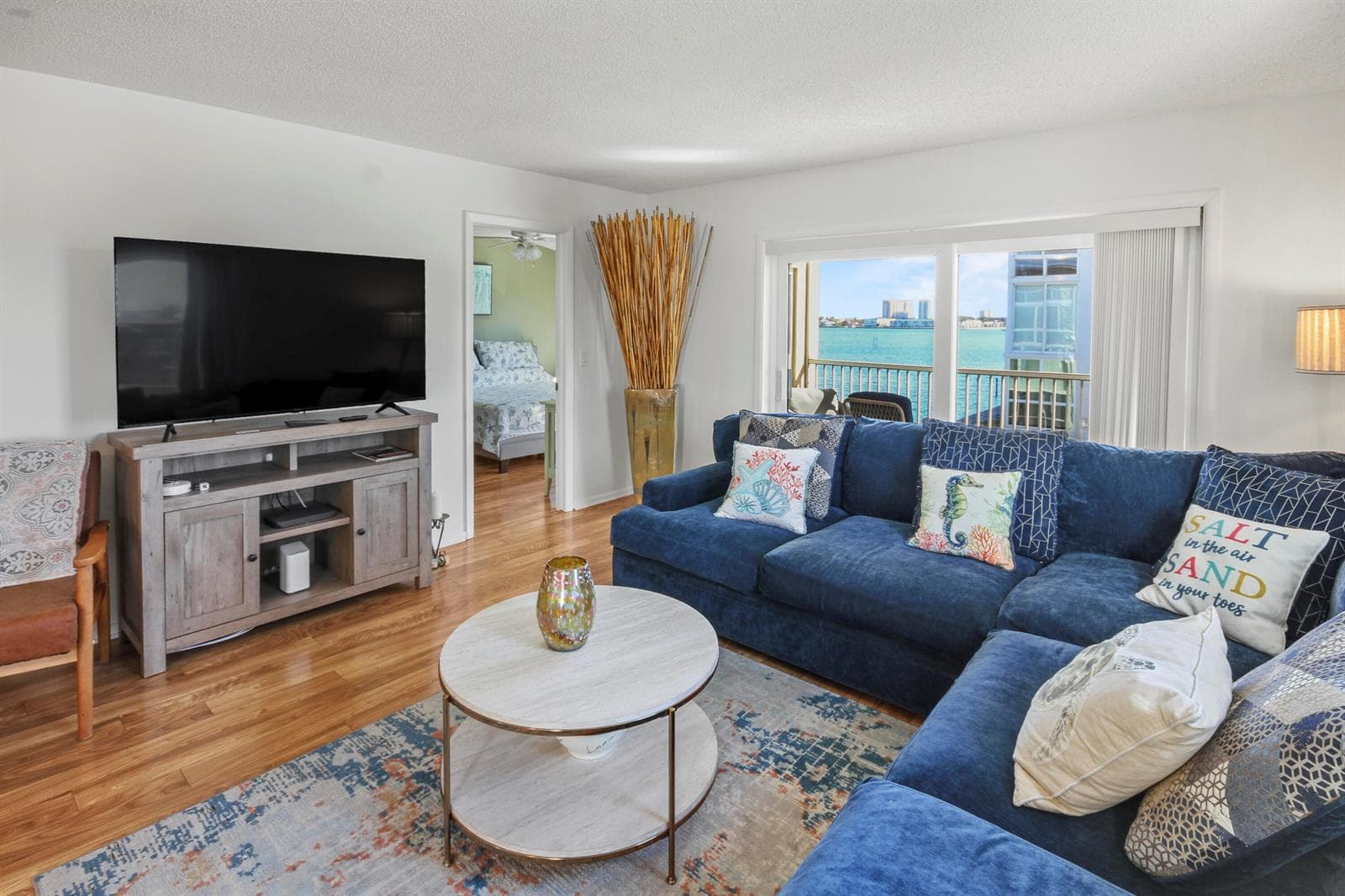 2936 Lake Shore Drive 310 photo 22
