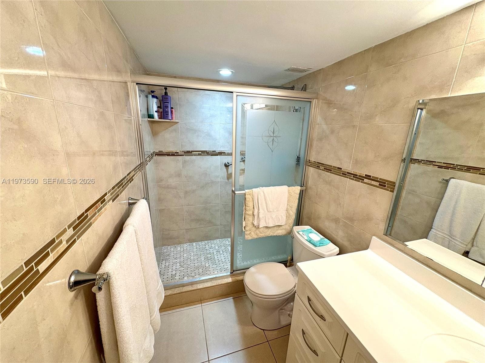 3180 S Ocean Dr 221 photo 8