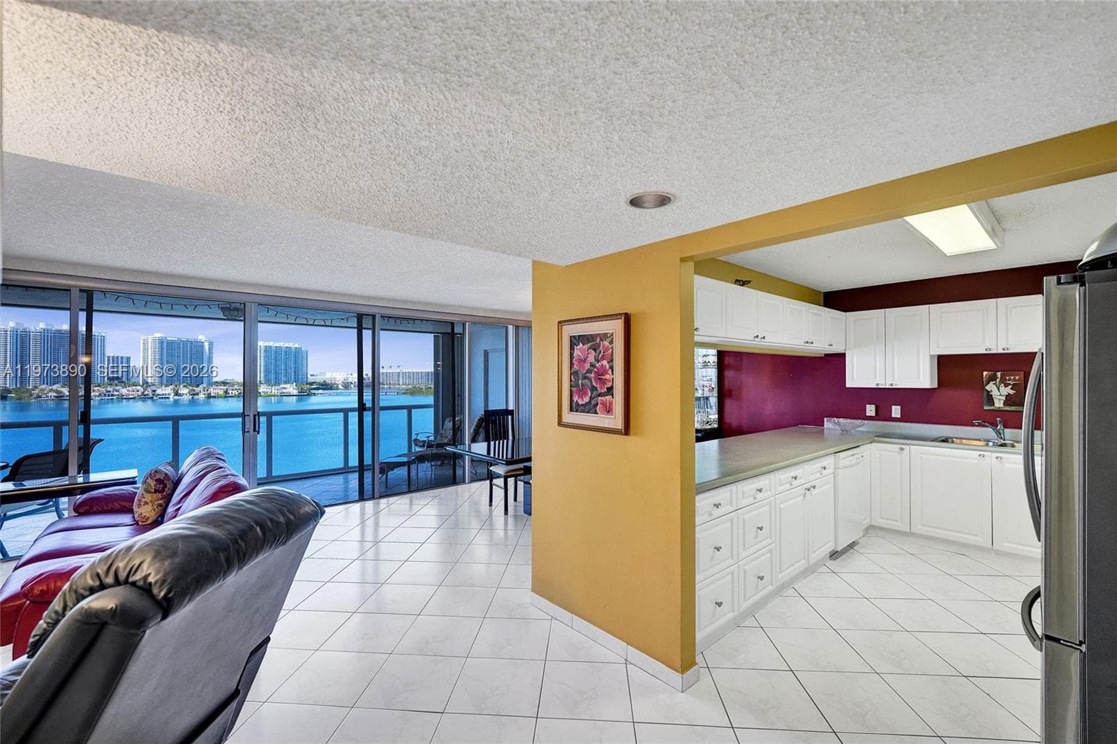 17700 N Bay Rd 805 photo 13