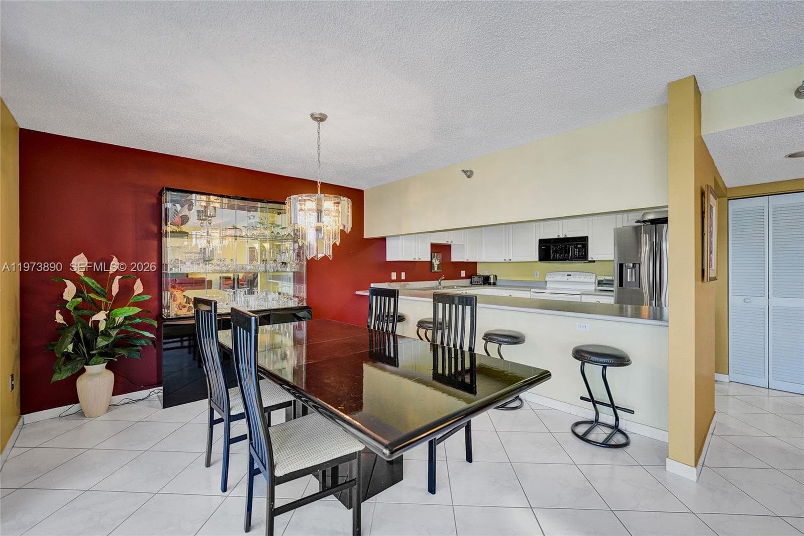 17700 N Bay Rd 805 photo 12