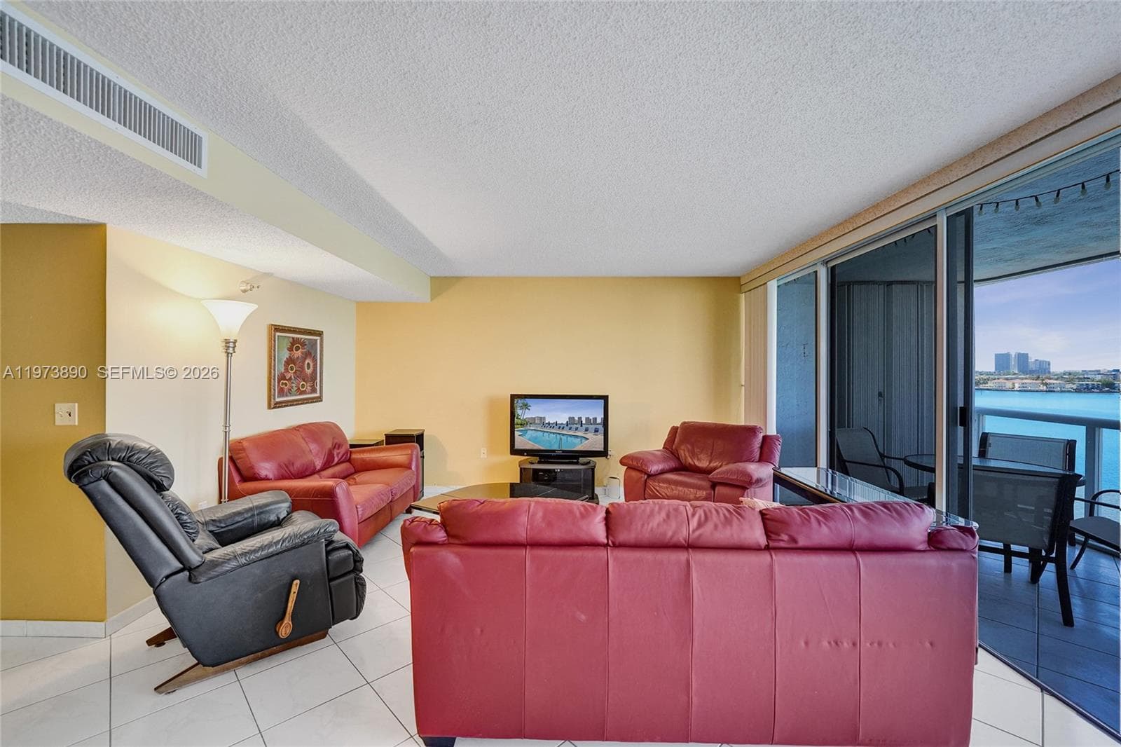 17700 N Bay Rd 805 photo 7