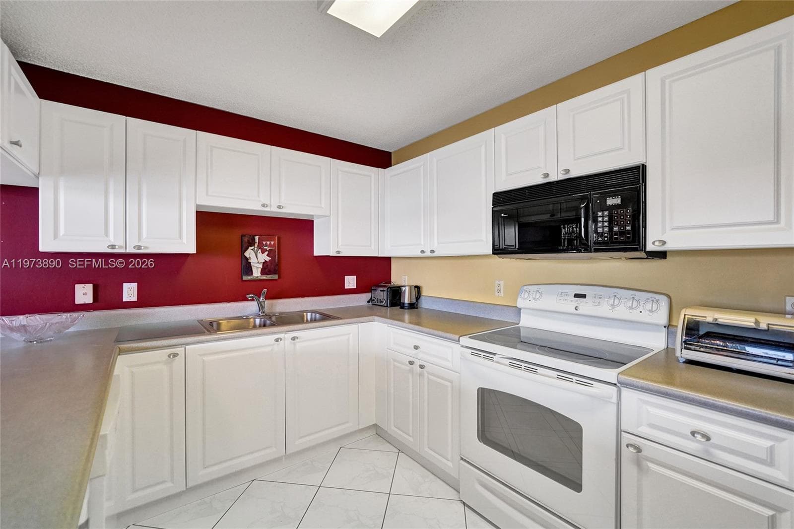 17700 N Bay Rd 805 photo 15