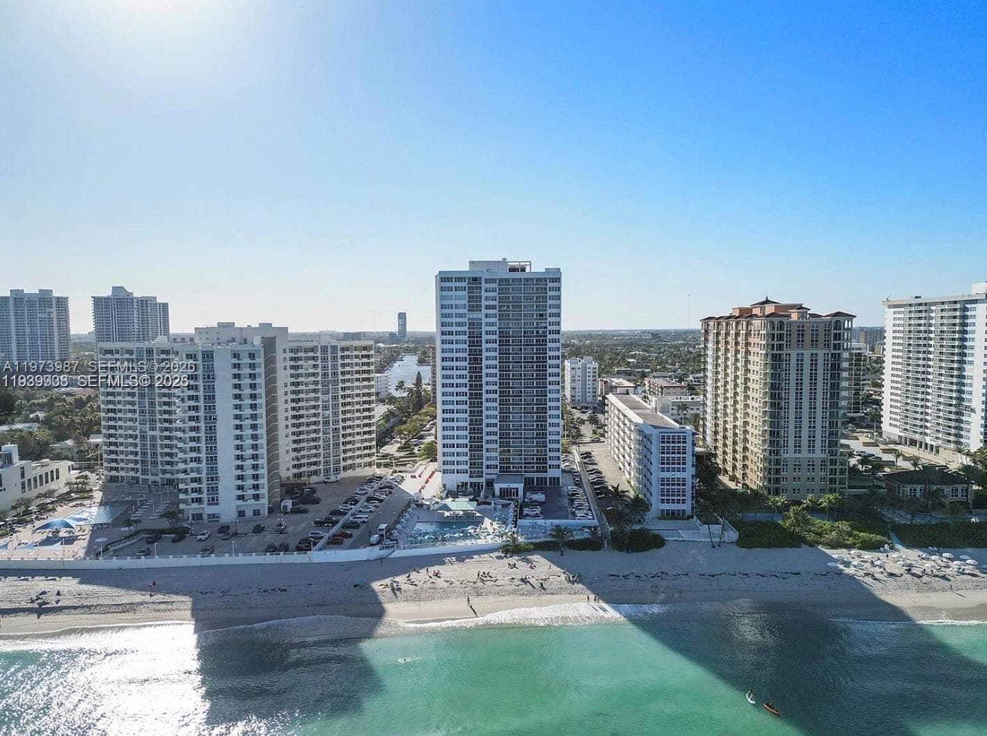 3140 S Ocean Dr 1812 photo 1