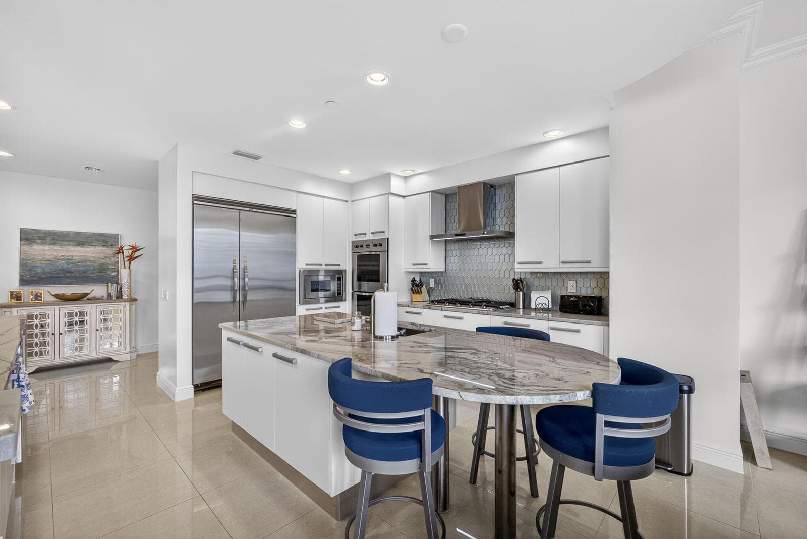3800 N Ocean Drive 2050 photo 15