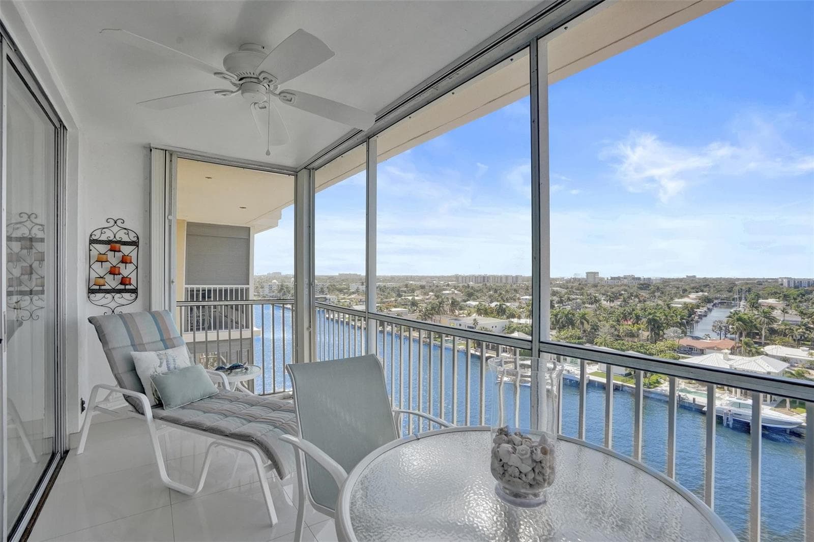 303 N Riverside Drive Ph3 photo 2