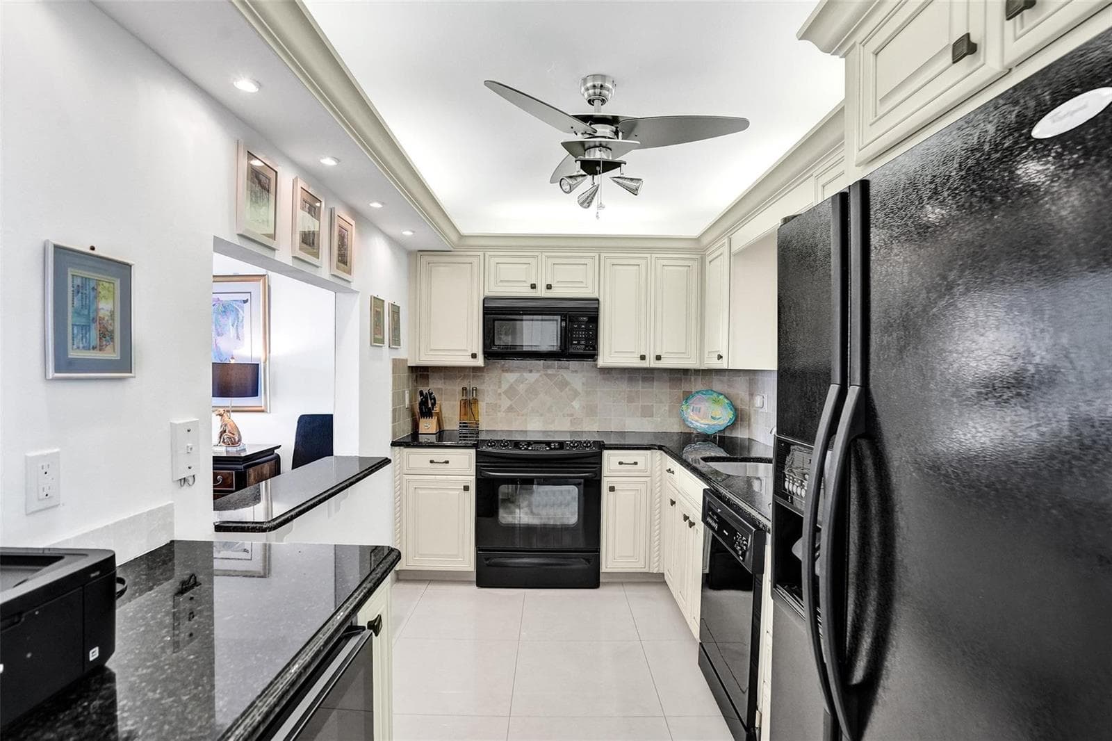 303 N Riverside Drive Ph3 photo 10
