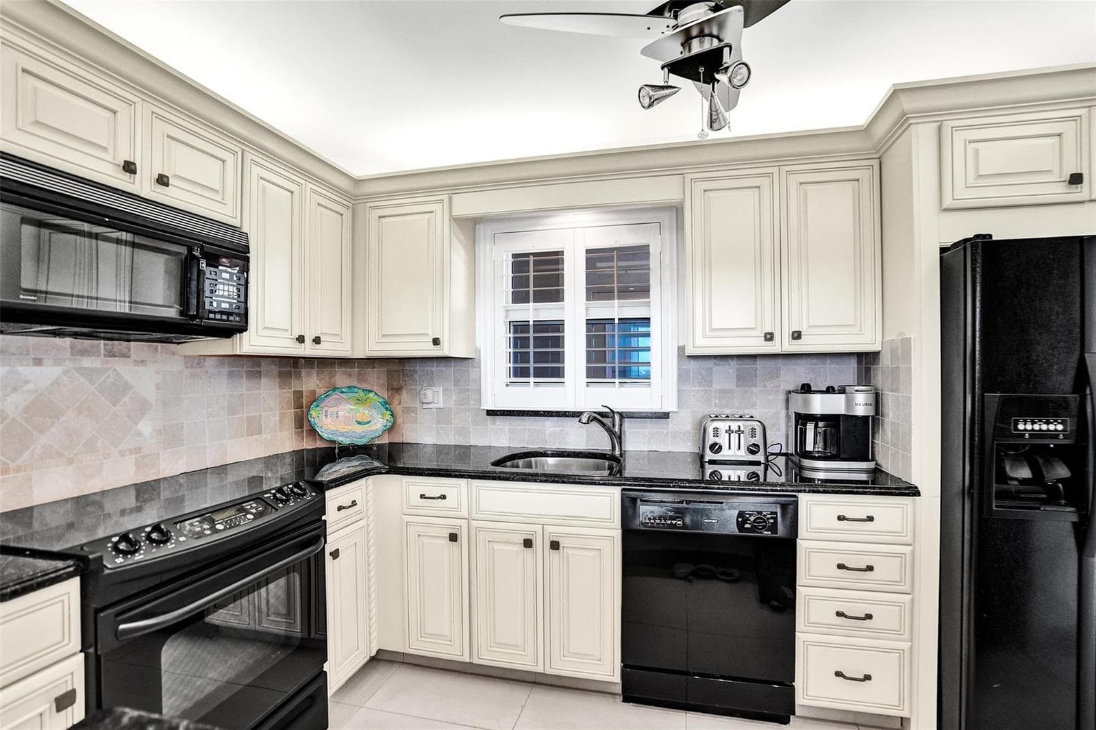 303 N Riverside Drive Ph3 photo 11