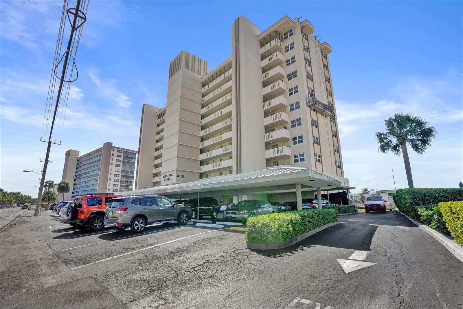 303 N Riverside Drive Ph3 photo 21