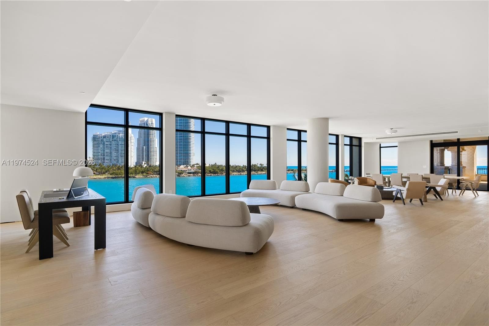 7043 Fisher Island Dr 7043 photo 3