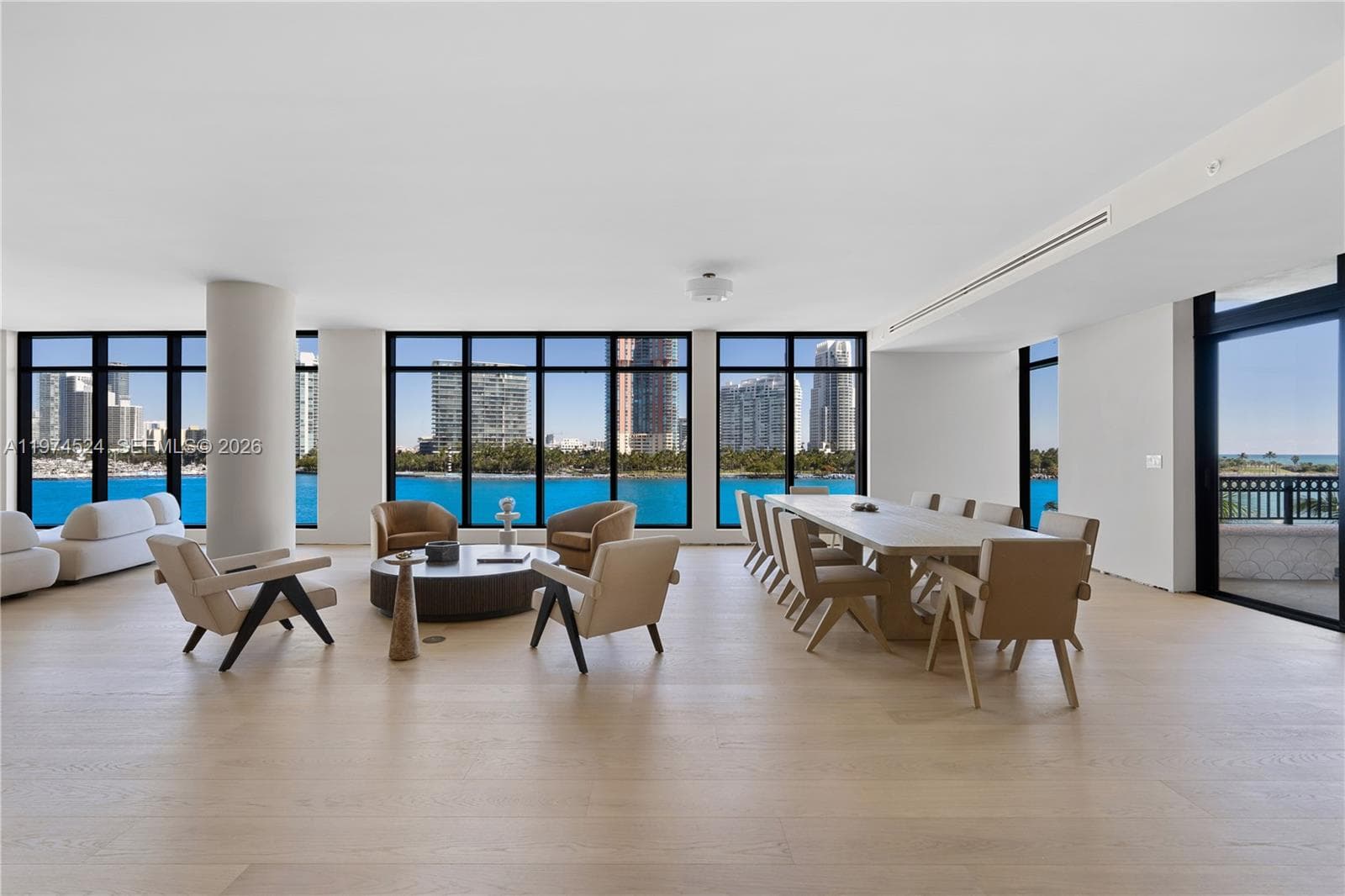 7043 Fisher Island Dr 7043 photo 4