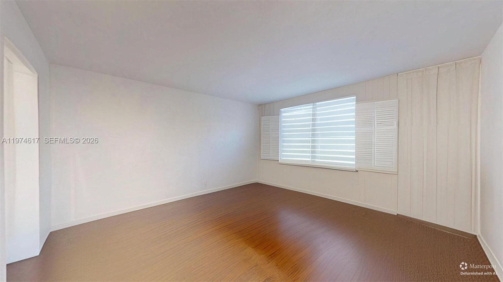 3860 NE 170th St 310 photo 14