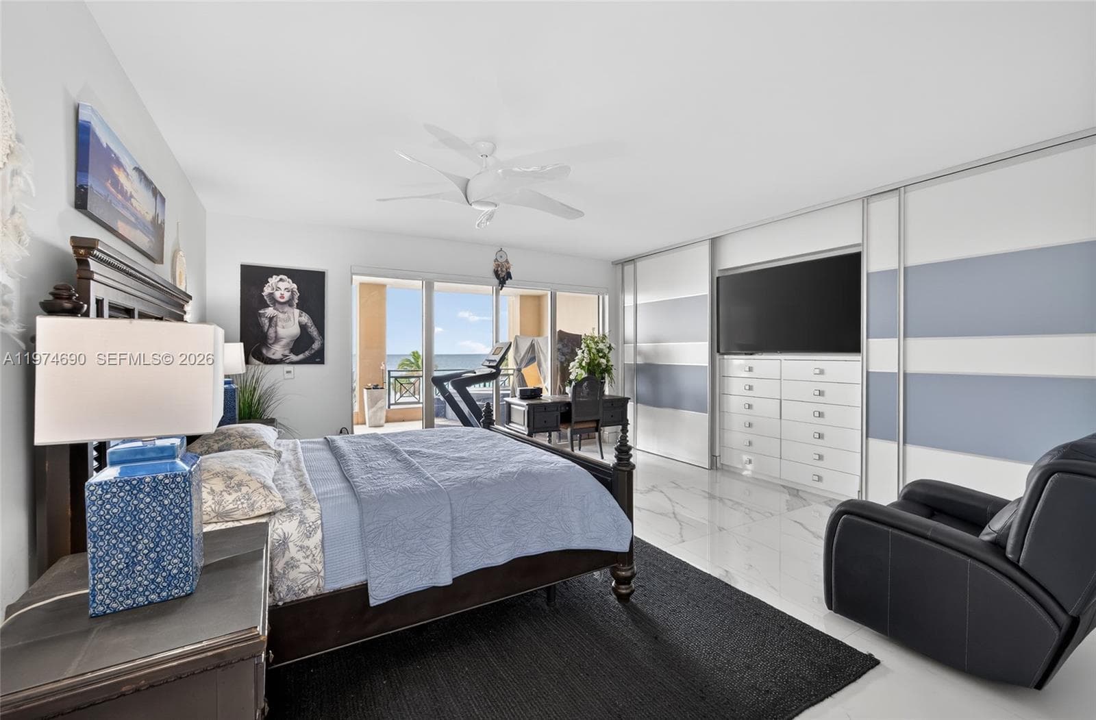 3415 N Ocean Dr 401 photo 21