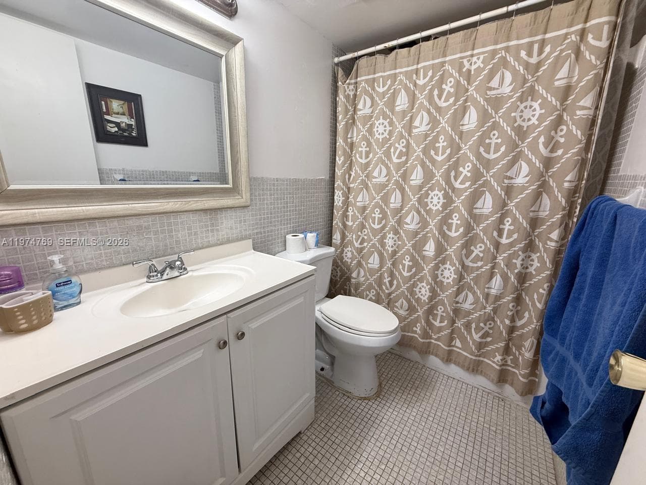 3660 NE 166th St 212 photo 13