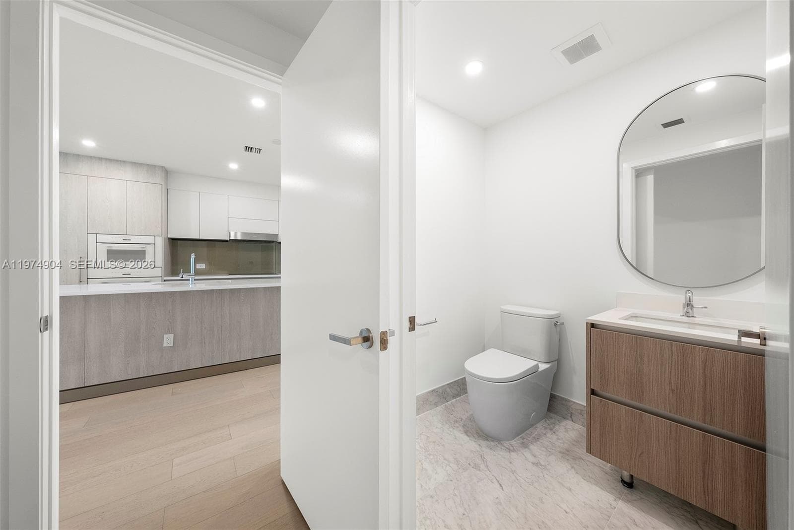 9201 E Bay Harbor Drive 805 photo 18