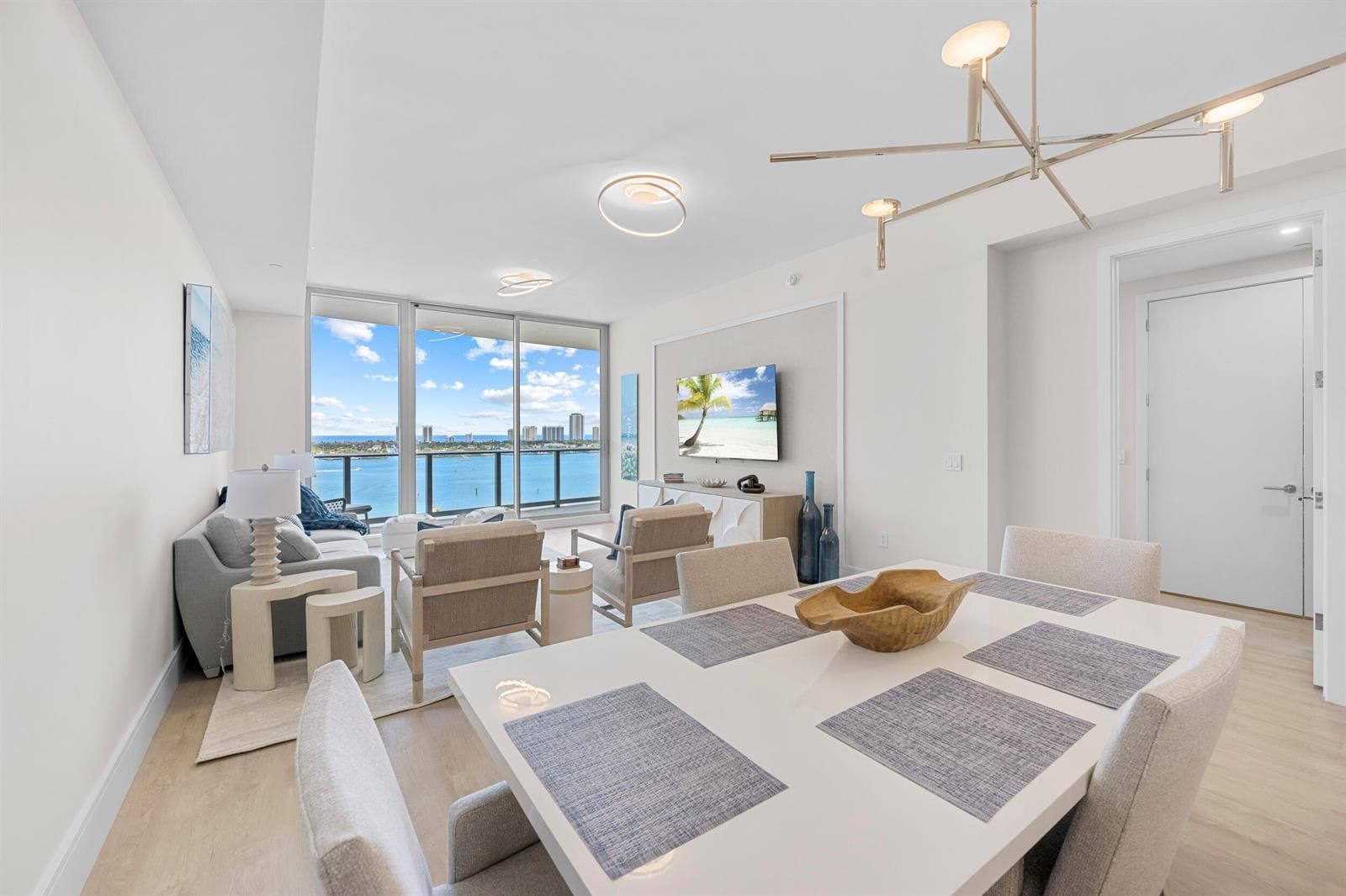 220 Lake Shore Drive 1410 photo 5