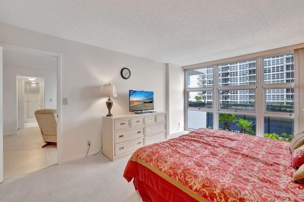 525 N Ocean Boulevard 522 photo 20
