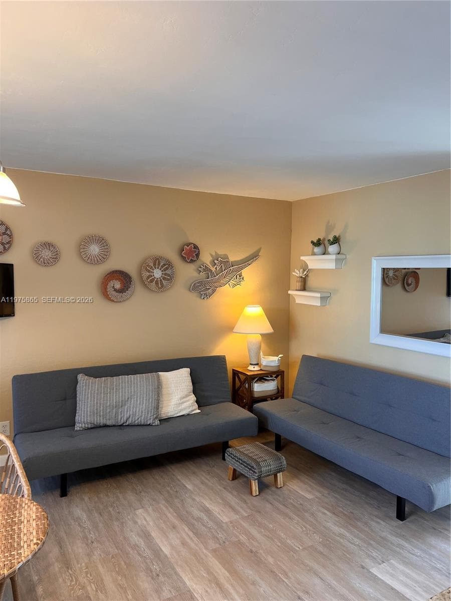 2600 N Surf Rd 403 photo 5
