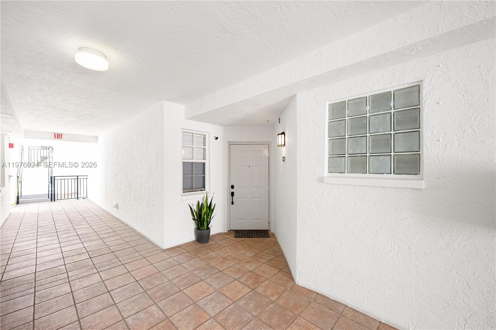 3255 NE 184th St 12101 photo 16